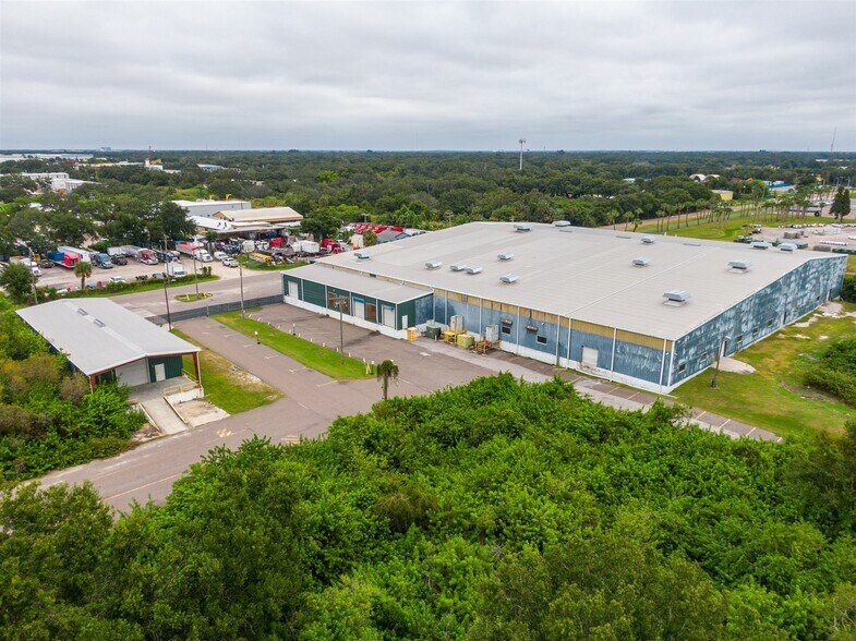 More Photos Of 5115 Hartford St, Tampa Manufacturing For Sale
