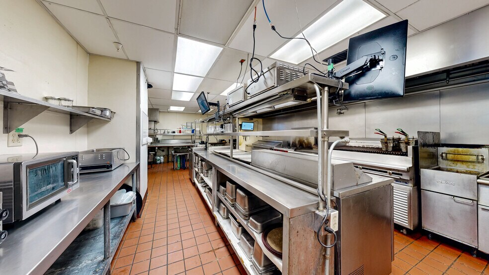 More Photos Of 217 Plum St, Red Wing Office For Sale