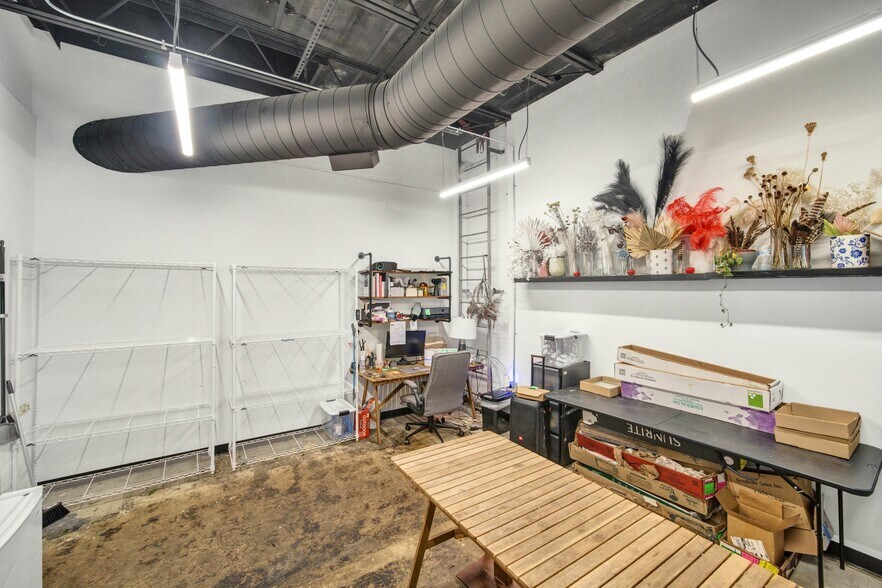 More Photos Of 611 W Philadelphia St, Detroit Freestanding For Sale