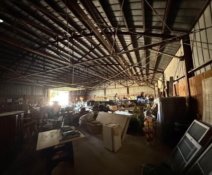 More Photos Of 1218 4th St, Fulton Warehouse For Sale