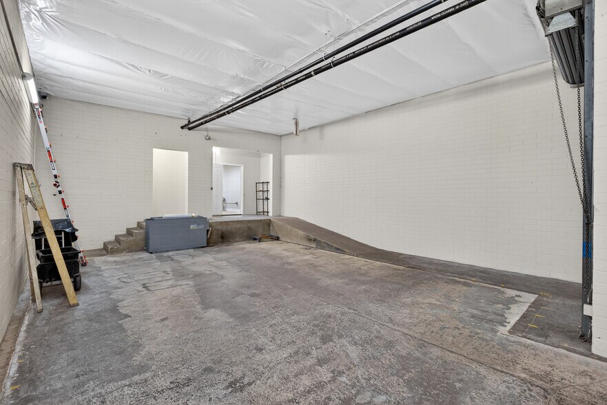 More Photos Of 6617 San Fernando Rd, Glendale Warehouse For Sale