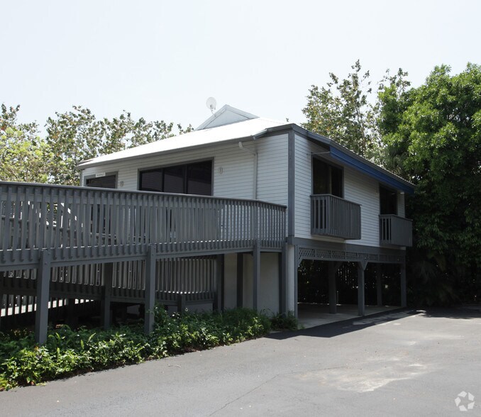 More Photos Of 1149 Periwinkle Way, Sanibel Office For Lease