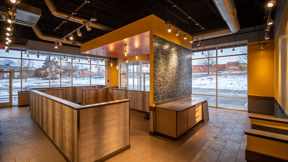 More Photos Of 4107 Highway 52 N, Rochester Freestanding For Lease