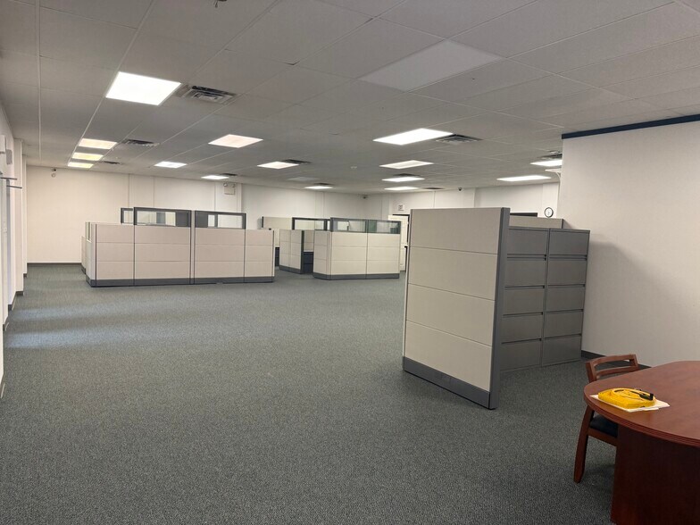 More Photos Of 871 N Hanover St, Pottstown Freestanding For Lease