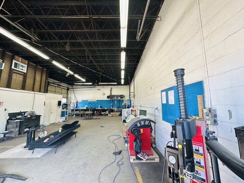 More Photos Of 7056 Aviation Blvd, Glen Burnie Land For Lease