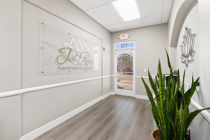 More Photos Of 7656 W Sahara Ave, Las Vegas Medical For Lease