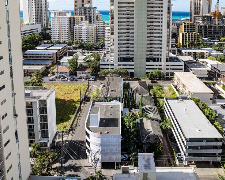 More Photos Of 250 Kapili St, Honolulu Apartments For Sale