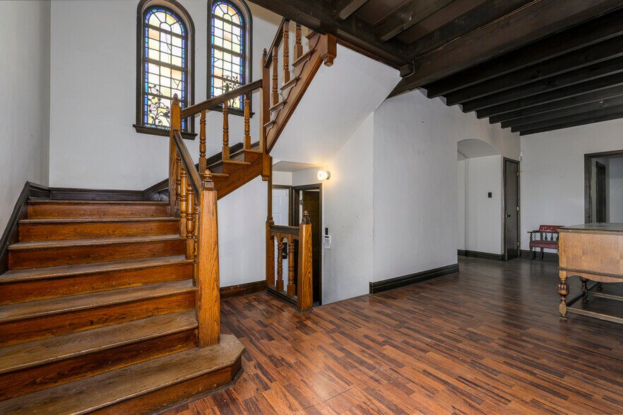 More Photos Of 6300 Minnesota Ave, Saint Louis Religious Facility For Sale