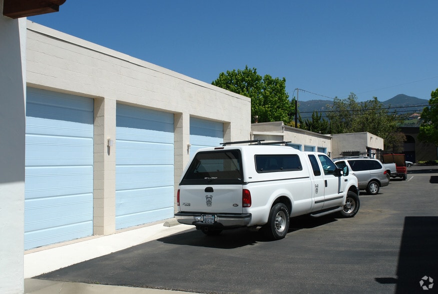 More Photos Of 323 N Nopal St, Santa Barbara Warehouse For Lease