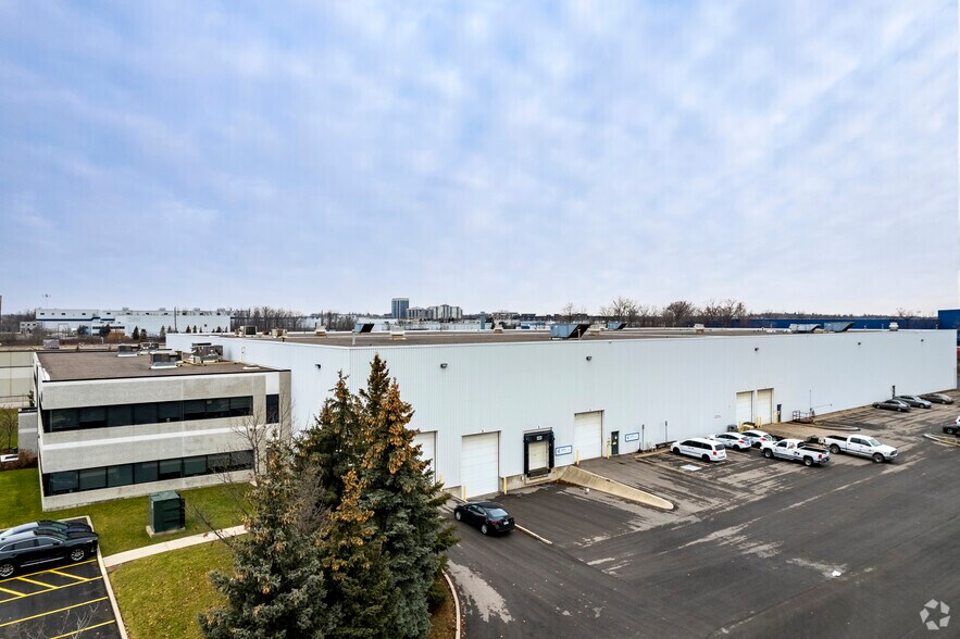 More Photos Of 1219 Corporate Dr, Burlington Manufacturing For Lease