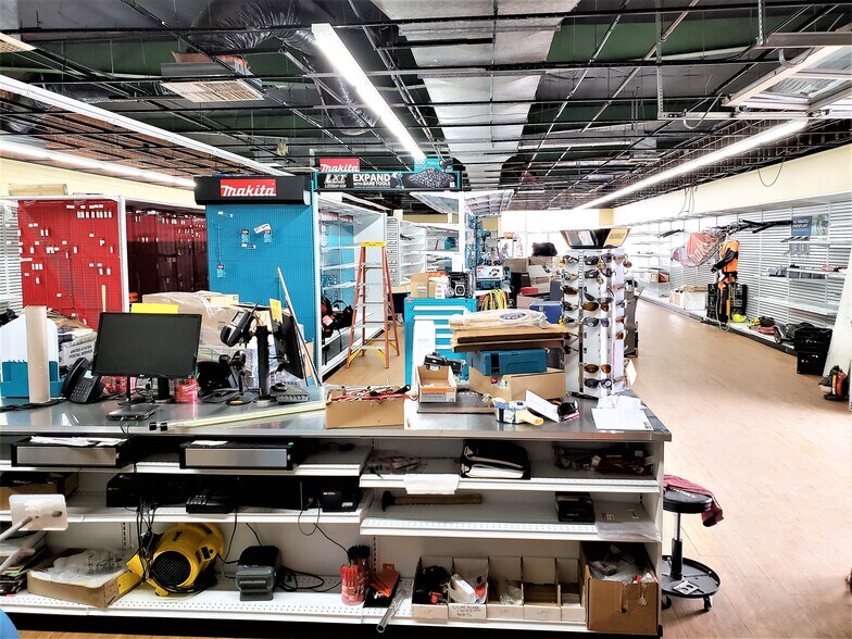 More Photos Of 5777 Hollister Ave, Goleta Storefront For Lease