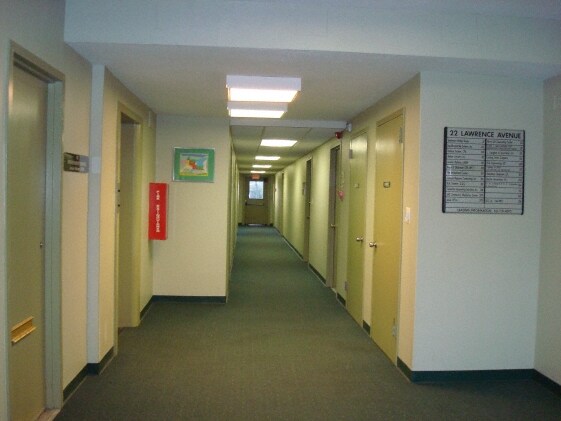 More Photos Of 22 Lawrence Ave, Smithtown Office For Lease