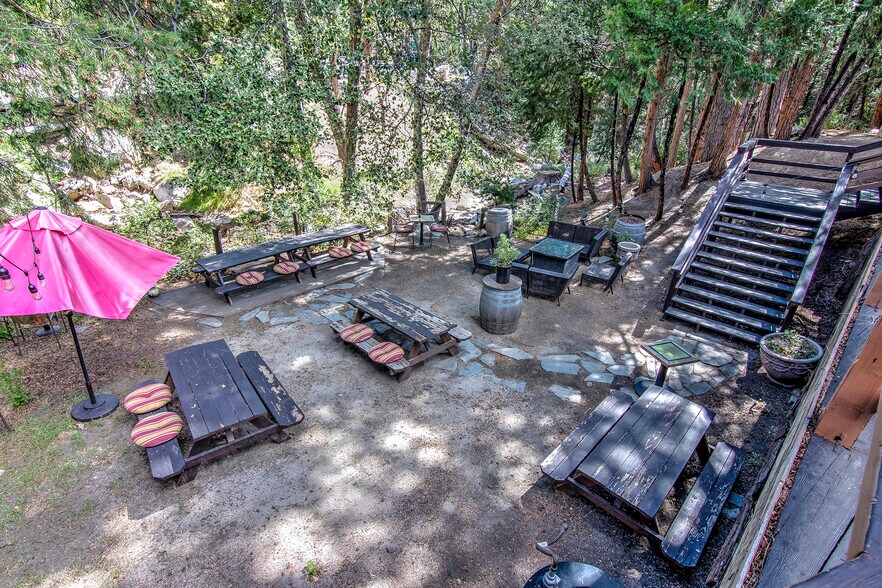 More Photos Of 54905 N Circle Dr, Idyllwild-Pine Cove Restaurant For Lease