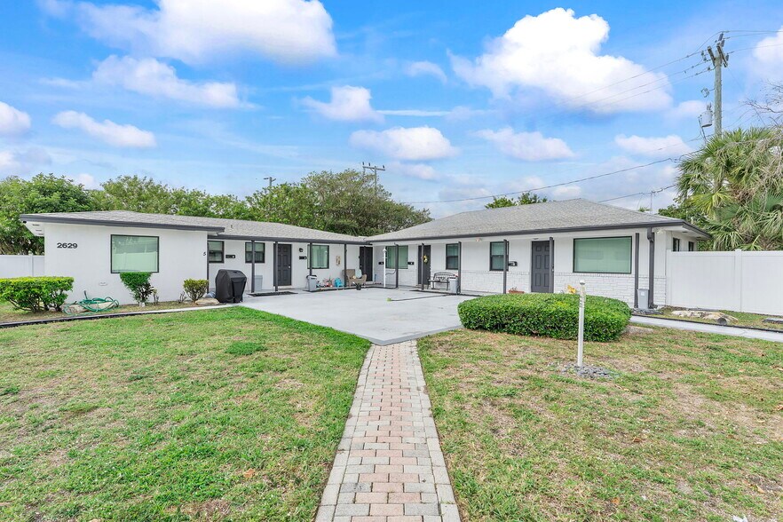 More Photos Of 1200 E Blue Heron Blvd, Riviera Beach Land For Sale