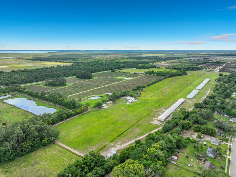 More Photos Of 7001 W Jones Ave, Mount Dora Airplane Hangar For Sale