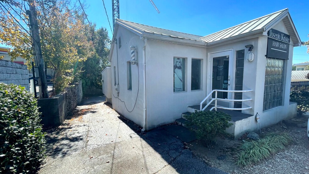 More Photos Of 4 Beck St NW, Atlanta Storefront Retail Office For Sale