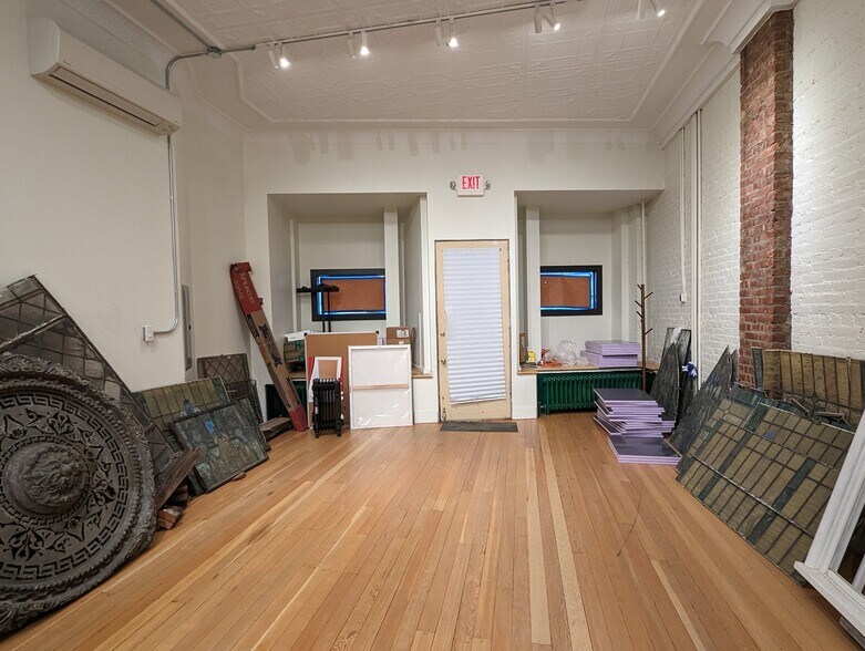 More Photos Of 186 Ocean Ave, Jersey City Storefront Retail Residential For Lease