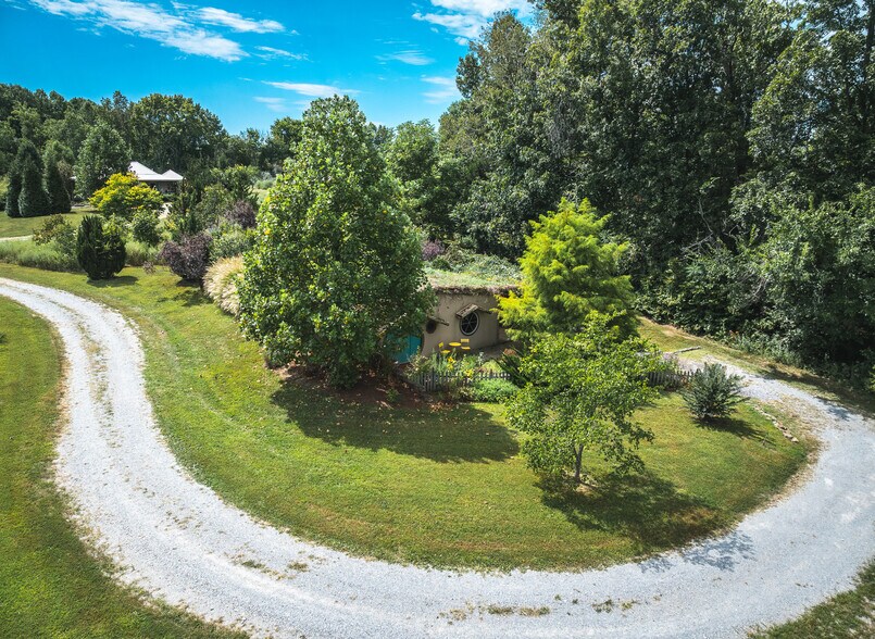 More Photos Of 295 Panthers Den Rd, Makanda Hotel For Sale