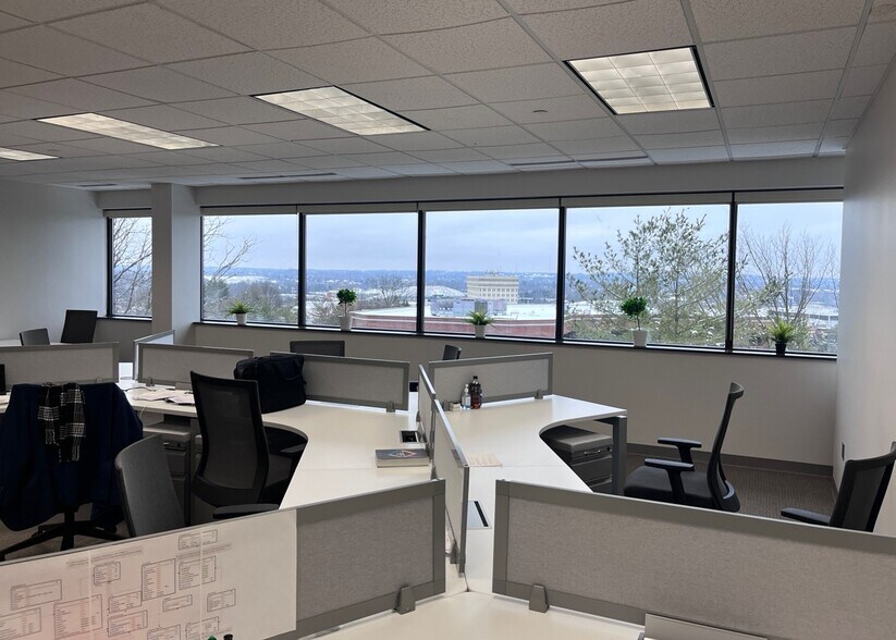 More Photos Of 630 W Germantown Pike, Plymouth Meeting Office For Lease