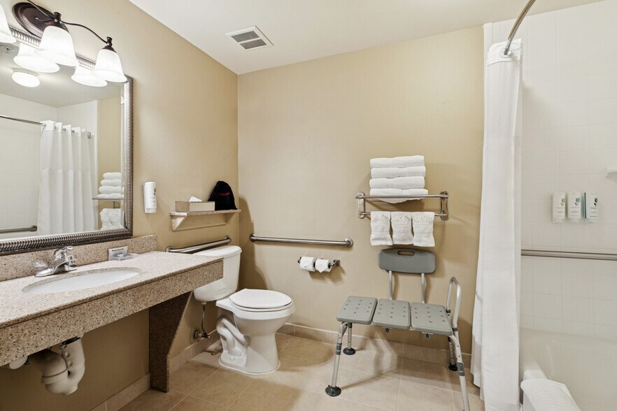 More Photos Of 130 Holiday Blvd, Covington Hotel For Sale