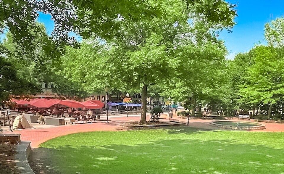 More Photos Of 135 W Main St, Spartanburg Storefront Retail Residential For Sale