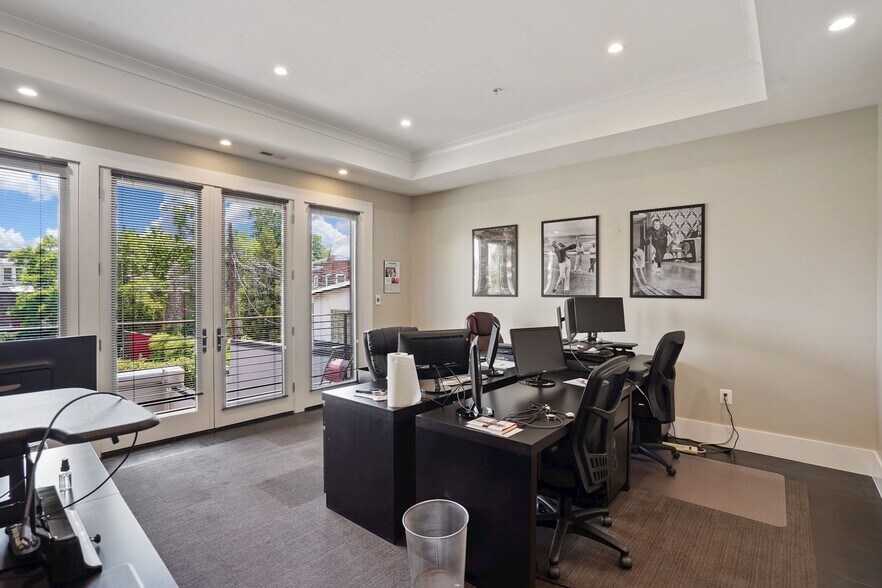 More Photos Of 513 C St NE, Washington Office Residential For Lease