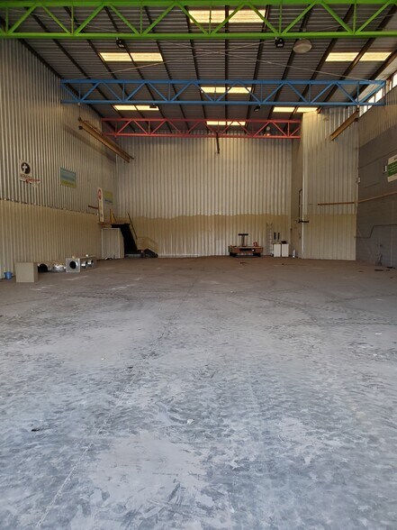 More Photos Of 5960 W Jones Ave, Zellwood Warehouse For Lease