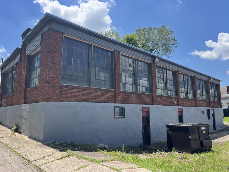Primary Photo Of 1625 Tacoma St, Dayton Warehouse For Sale