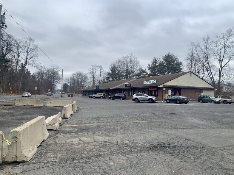 More Photos Of 141 Damon Rd, Northampton Storefront For Lease