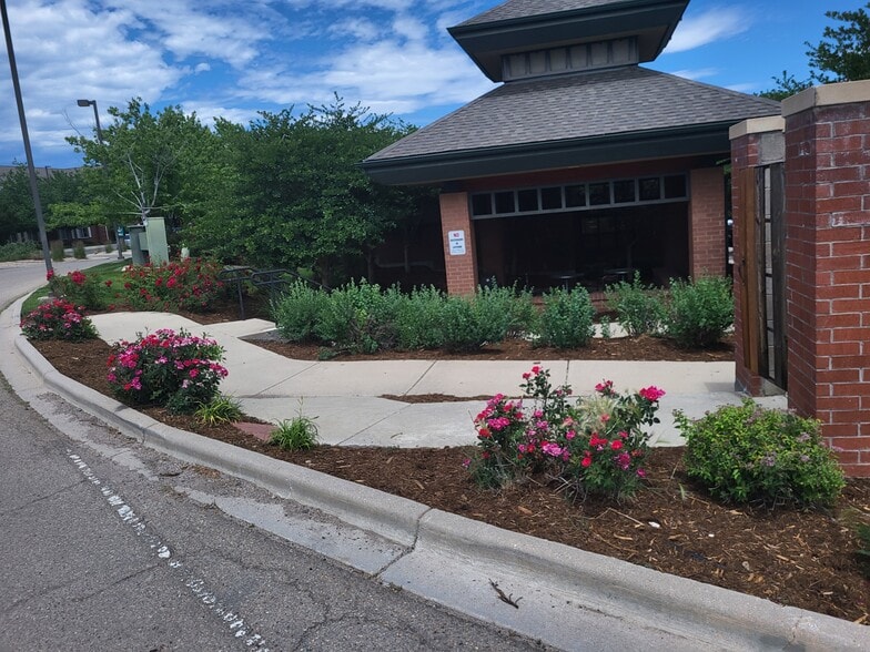 More Photos Of 1148 W Dillon Rd, Louisville Freestanding For Lease