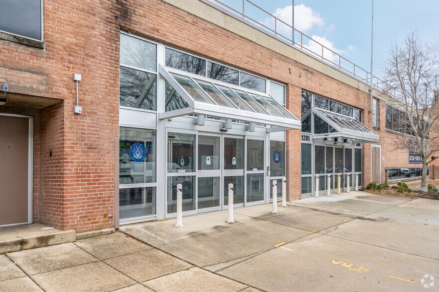 More Photos Of 1291 Taylor St NW, Washington Research And Development For Lease