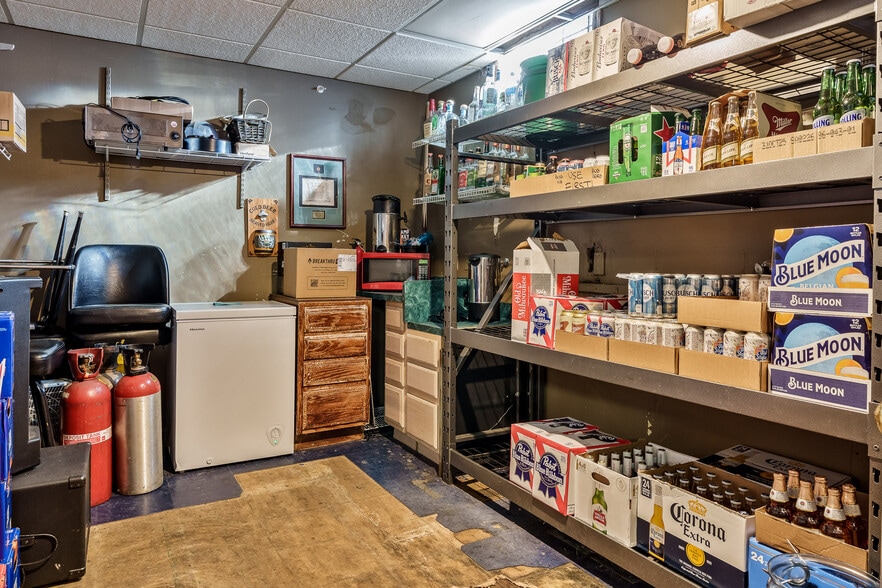 More Photos Of 209 W Main St, Genoa Bar For Sale