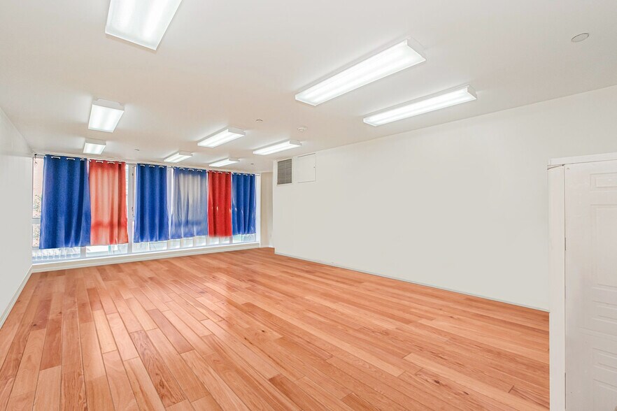 More Photos Of 44-46 Market St, New York Multifamily For Sale