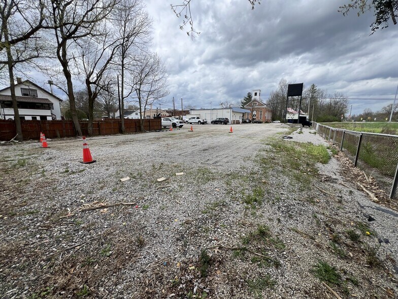 More Photos Of 410 Walnut St, New Richmond Office For Sale