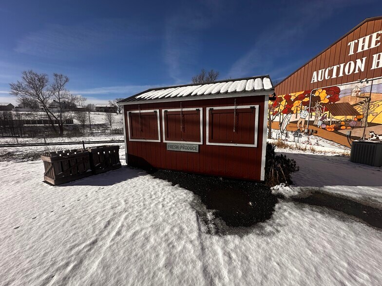 More Photos Of 522A S Main St, Broadway Flex For Sale