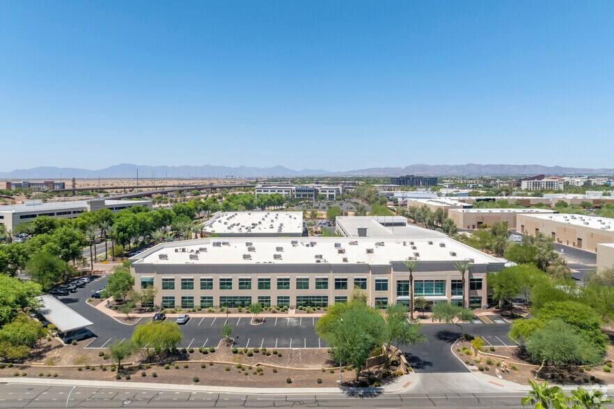 More Photos Of 2600 W Geronimo Pl, Chandler Office For Lease