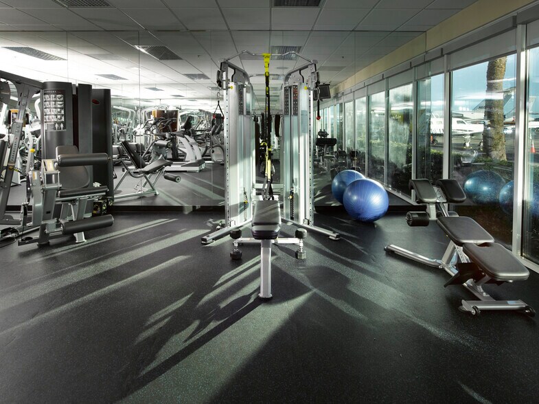 More Photos Of 1100 Lee Wagener Blvd, Fort Lauderdale Unknown For Lease