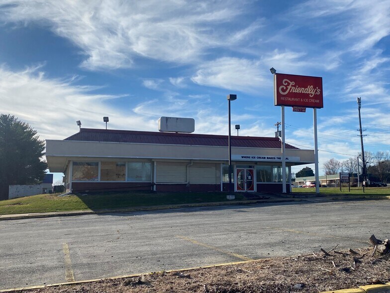 More Photos Of 2670 Kirkwood Hwy, Newark Restaurant For Sale