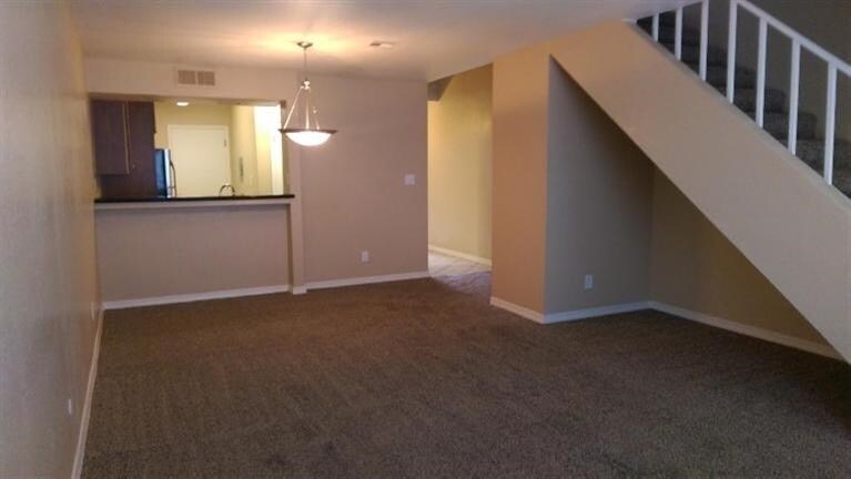 More Photos Of 7166 N Fruit Ave, Fresno Apartments For Sale