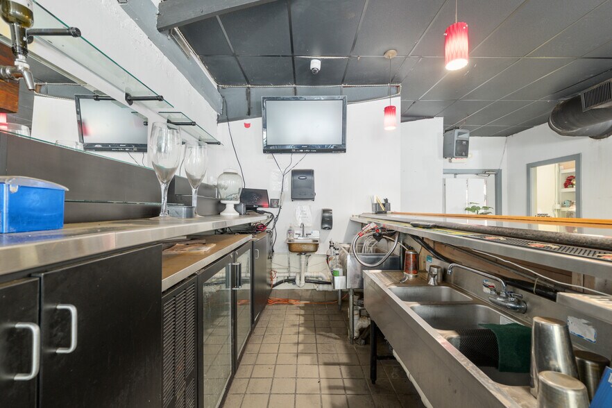 More Photos Of 14960 Main St, Alachua Restaurant For Lease