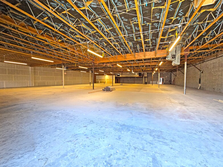 More Photos Of 1600 N Main St, Meridian General Retail For Lease