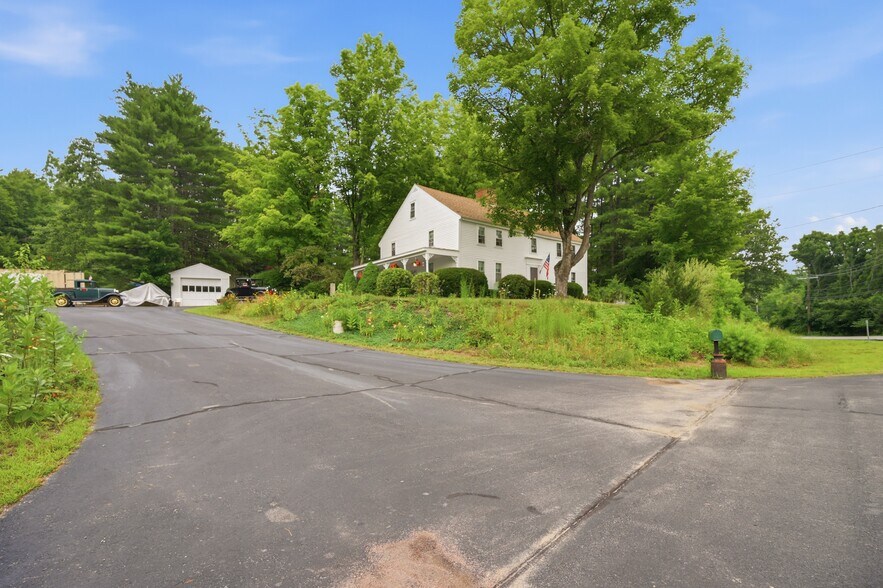 More Photos Of 65 Chester Rd, Raymond Flex For Sale