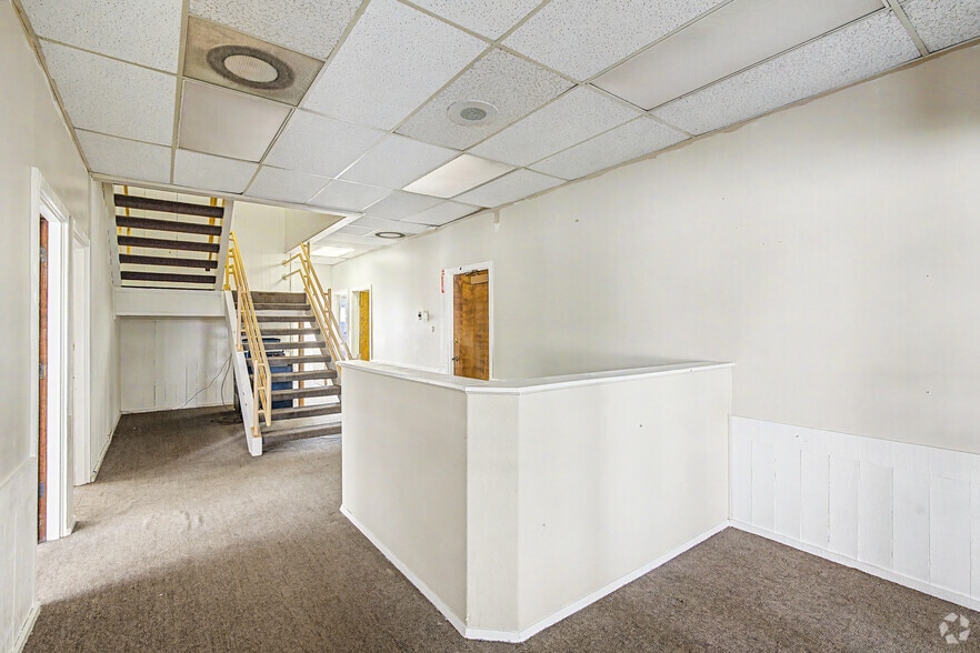 More Photos Of 2111 W March Ln, Stockton Office For Lease