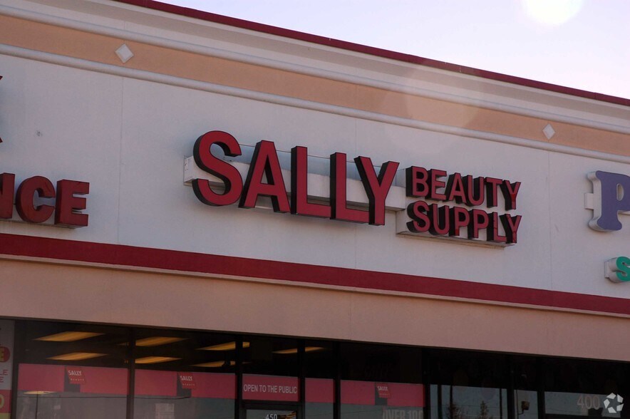 More Photos Of 5334 Ross Ave, Dallas General Retail For Lease