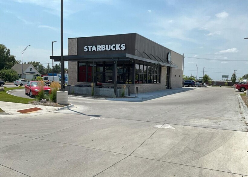 More Photos Of 4178 L St, Omaha Fast Food For Sale