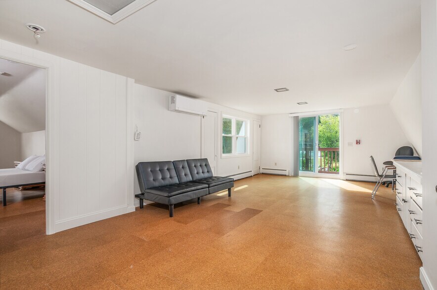 More Photos Of 2 Douglas Pike, Smithfield Office For Sale