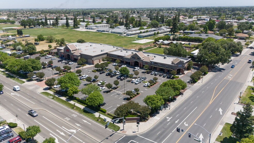 More Photos Of 1444 W Main St, Ripon Medical For Lease