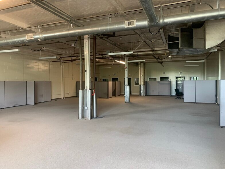 More Photos Of 5391 Three Notch'd Rd, Crozet Flex For Lease