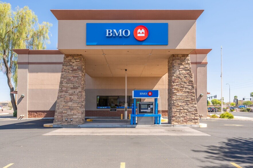 More Photos Of 7510 W Lower Buckeye Rd, Phoenix Freestanding For Lease