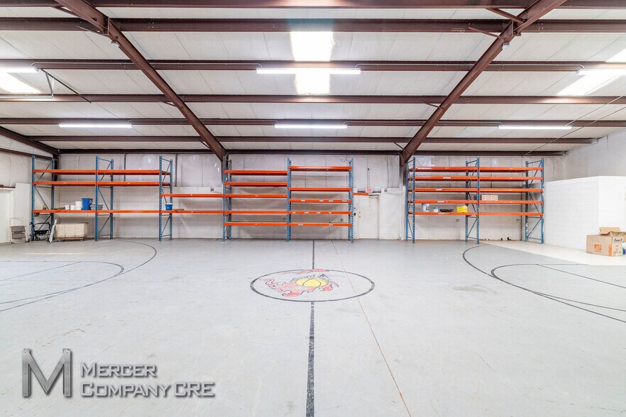 More Photos Of 10108 NW 10th St, Yukon Warehouse For Sale